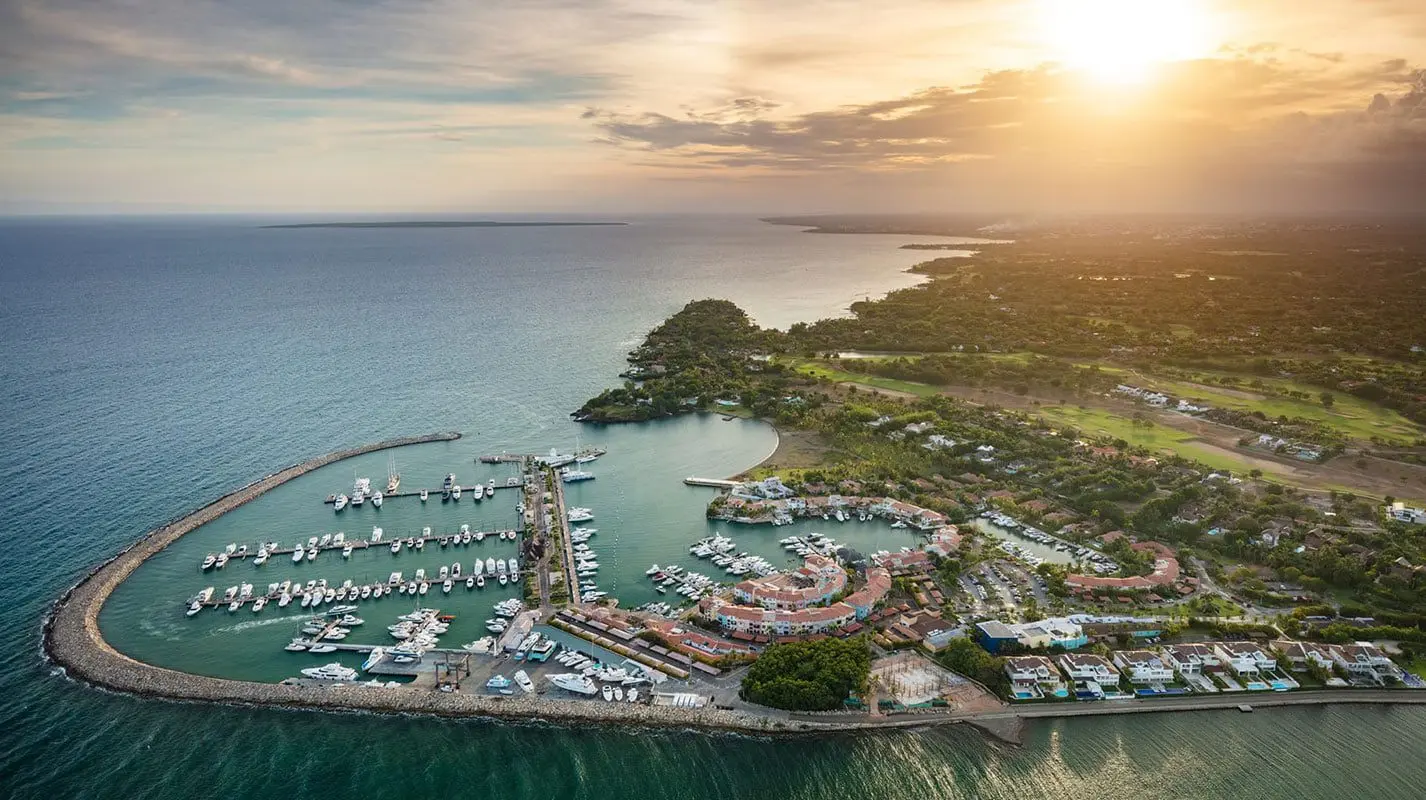 Birdseye view a dockyard with boats parked on the water