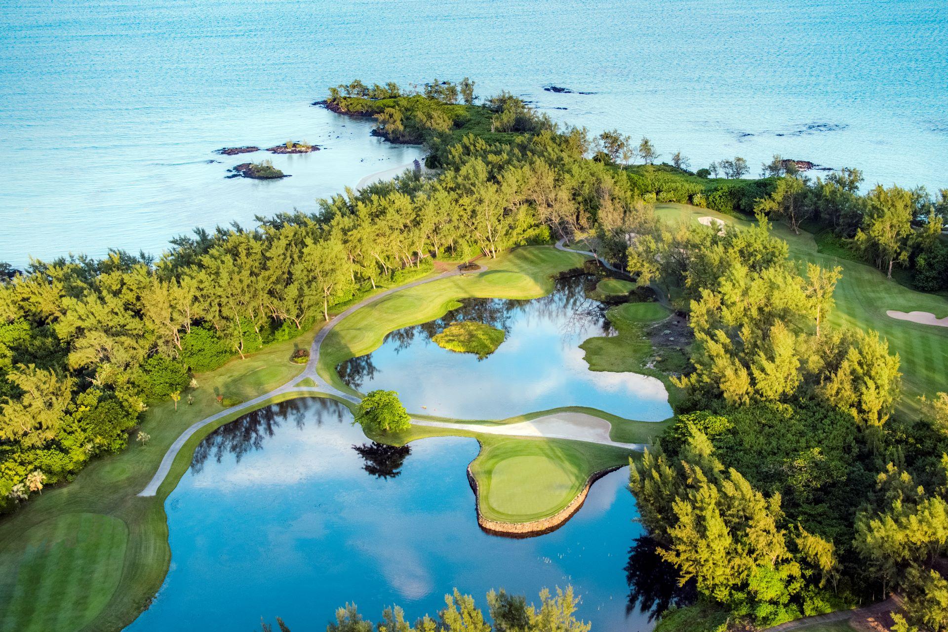 Aerial view of the Ile Aux Cerfs Course