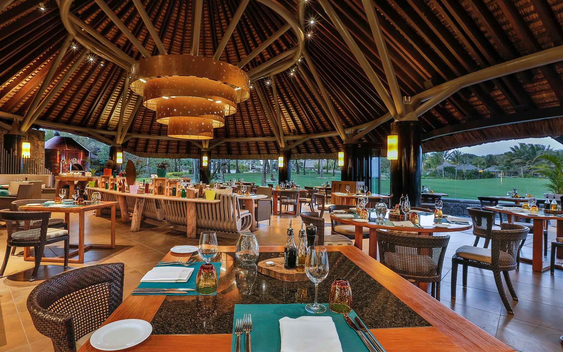 Dining area with panoramic views of the golf course