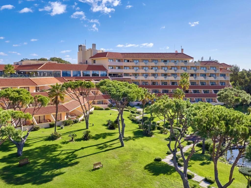 Hotel Quinta do Lago rear view