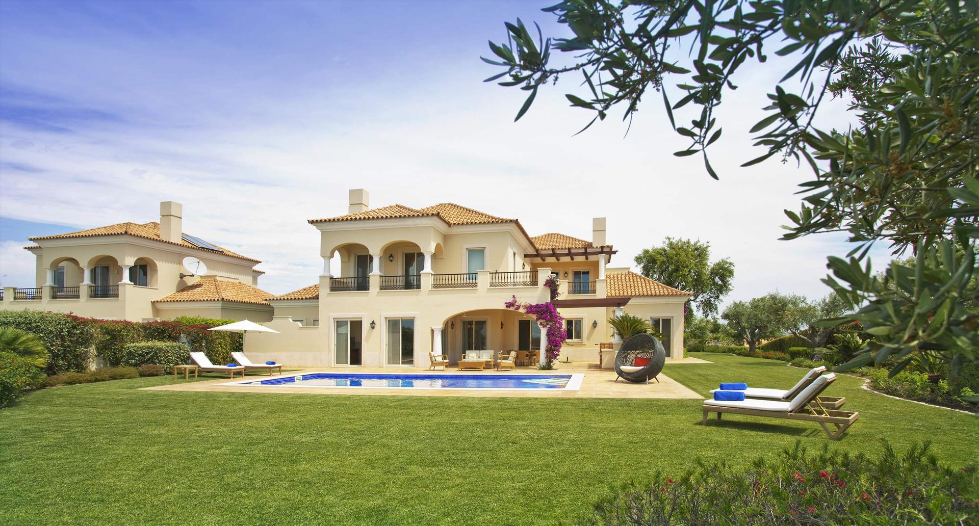 Twin Villa with private pool at Monte Rei